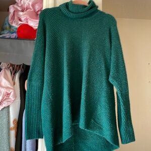 Vince Camuto XS Green Turtleneck